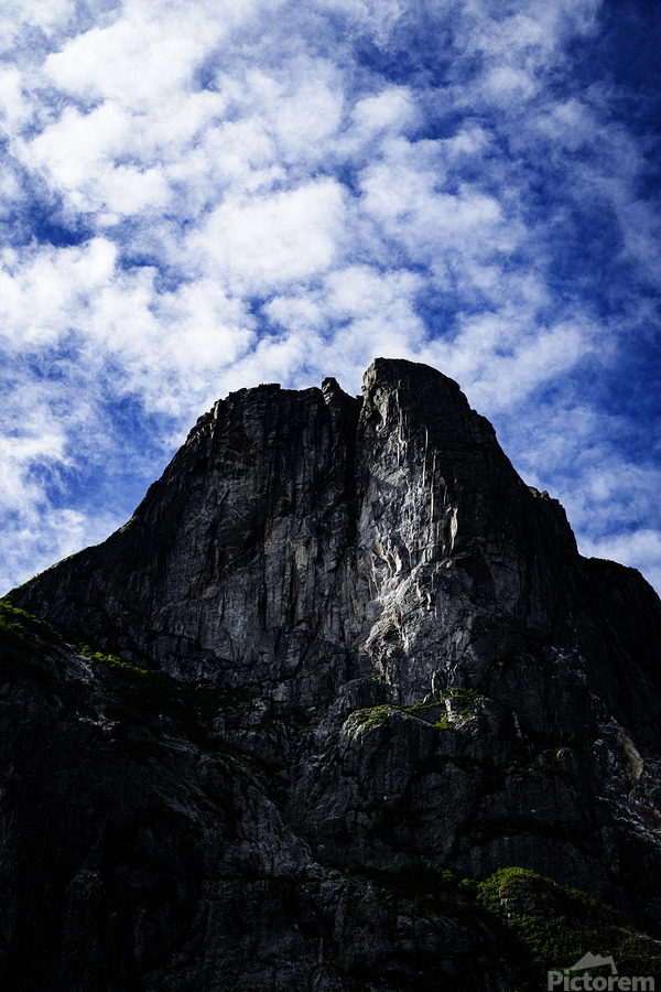 Pretty Cliff I  Print